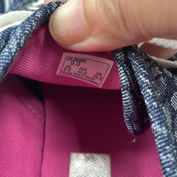 Vans 2017 Collection 9 Camden Stripe Snake Jacquard Navy Sneakers. - Picture 8 of 12